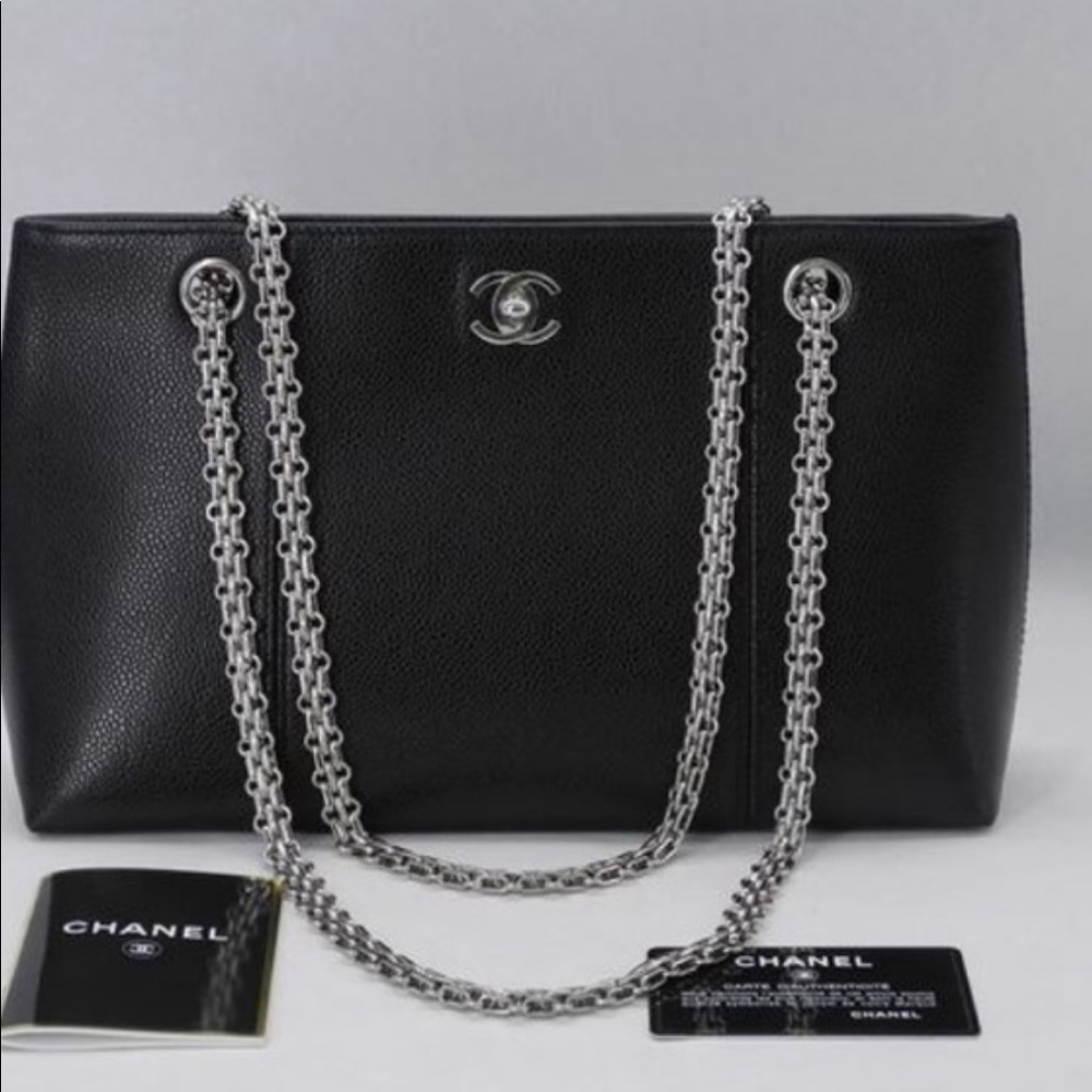 ❌❌SOLD❌❌Chanel Silver Chain Purse